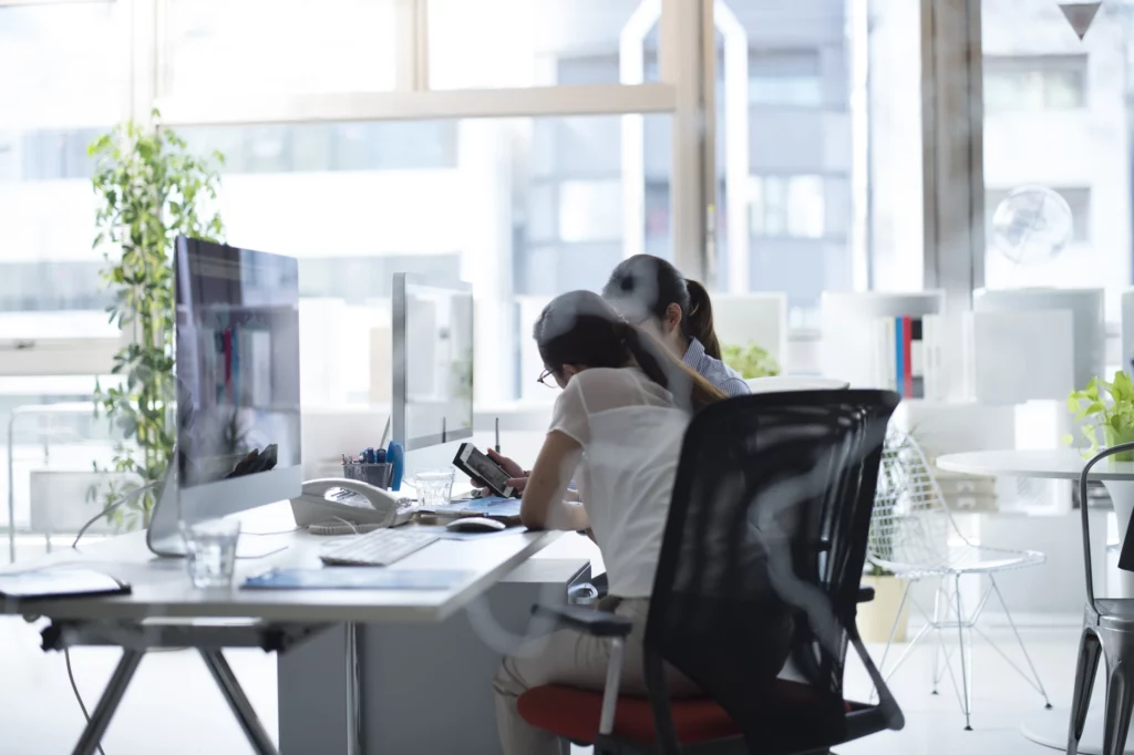 11062b_b8490f47c7ec4e98ad9024529ff87954mv2