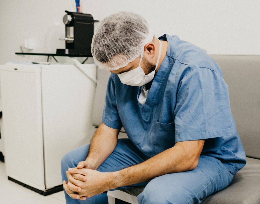 nurse-pexels-jonathan-borba-3279197