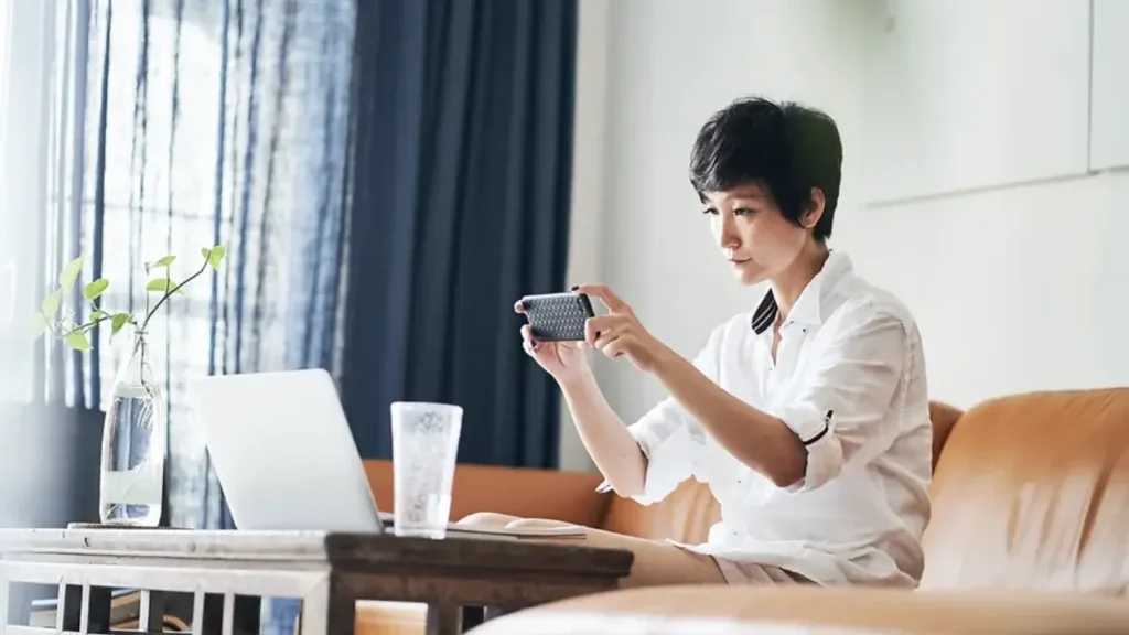 1 in 3 Singaporeans can ‘live without WFH’, survey finds