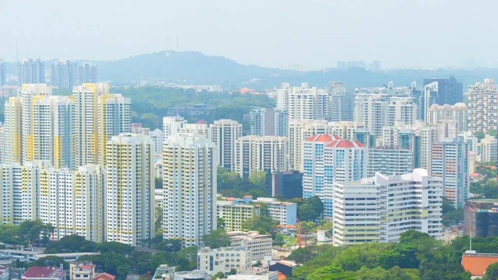 Singapore companies grapple with rising rent costs for employees