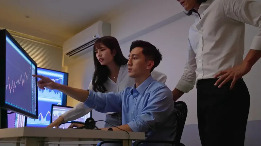 Singapore seeks to fill AI skills gap in finance sector