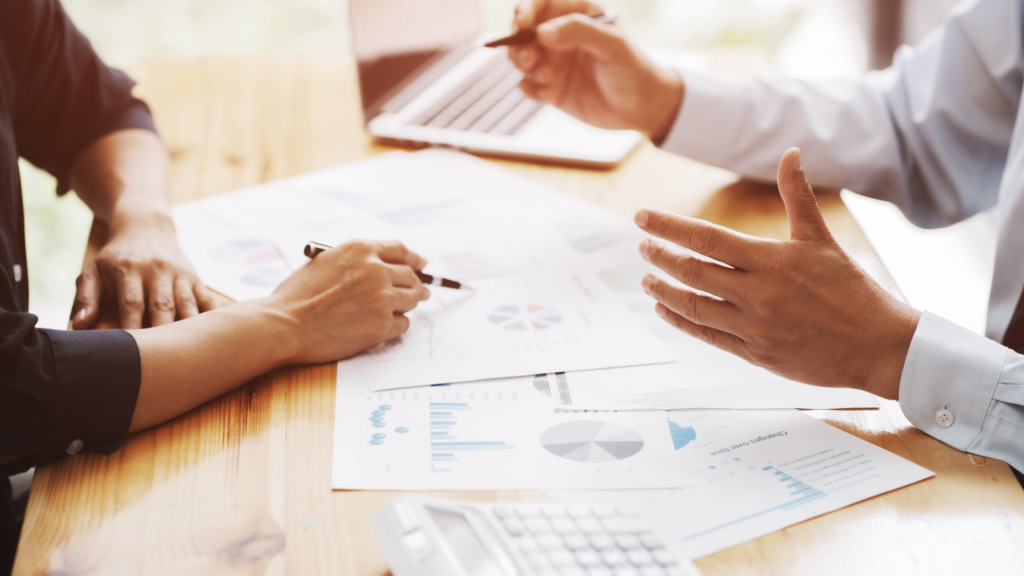 asian-employees-spend-time-looking-busy-at-work-slack-report