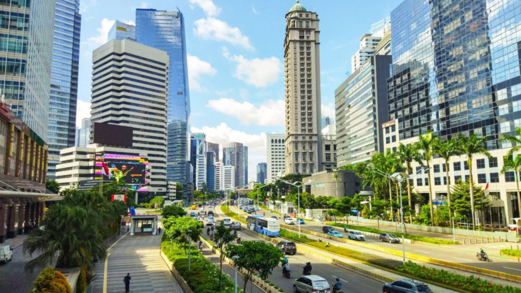 smartfren-telecom-strategy