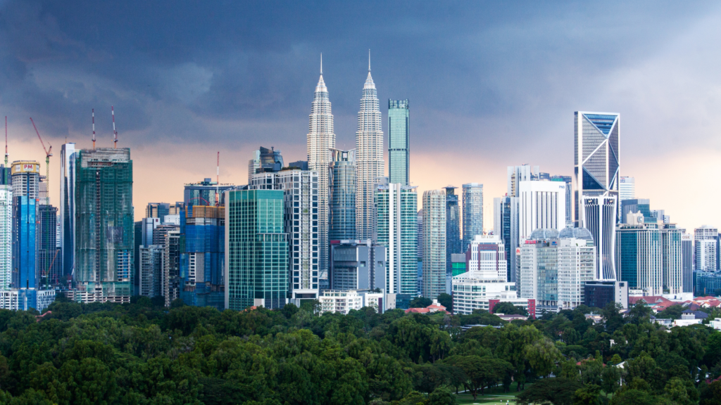 malaysia-needs-to-retain-and-attract-top-talent-to-boost-economy